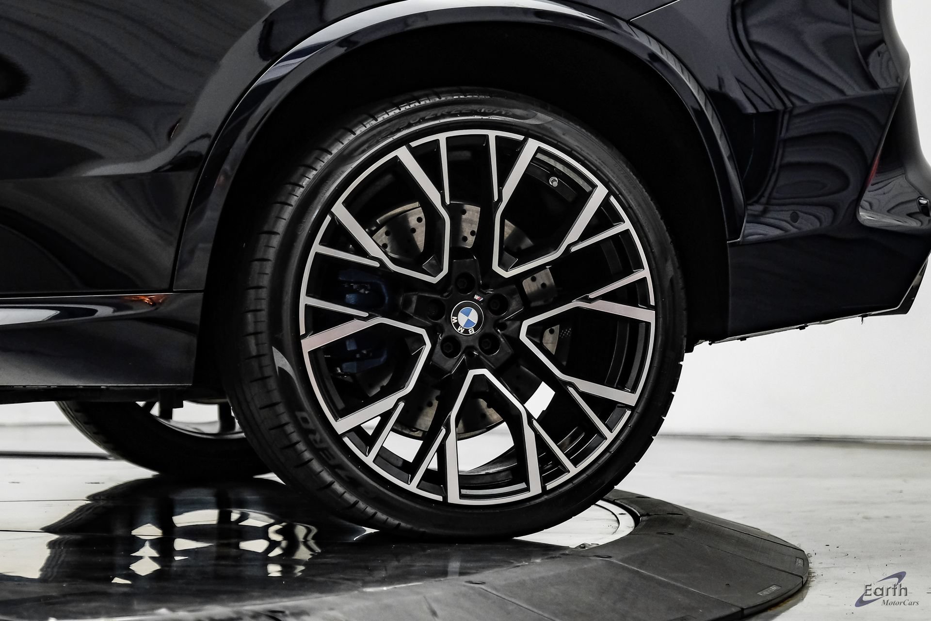 Used 2025 BMW X5 M Competition w/ Executive Package AWD/4WD image 98