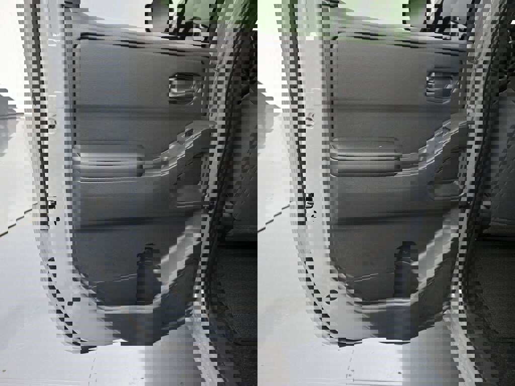 New 2026 Nissan Frontier SV image 20