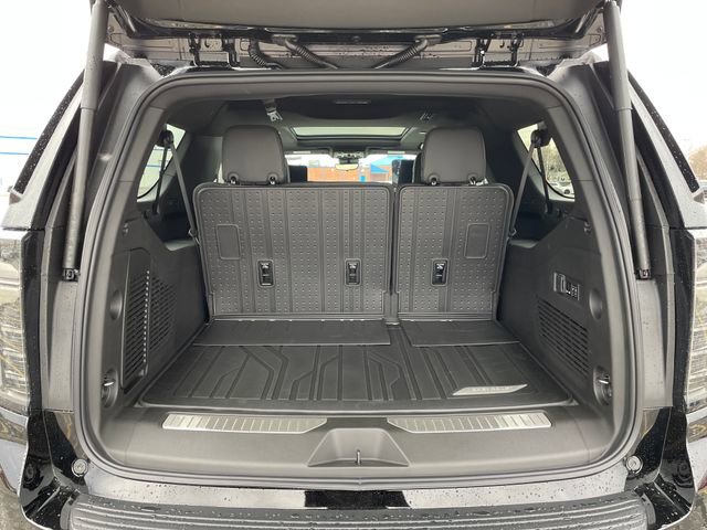 New 2026 Chevrolet Suburban High Country image 21