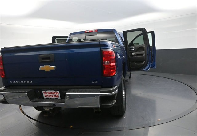 Used 2016 Chevrolet Silverado 2500 LTZ w/ LTZ Plus Package image 40