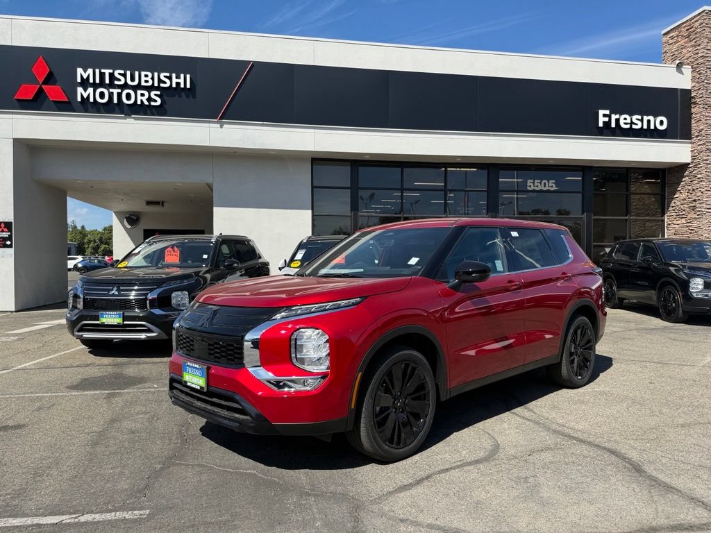 New 2026 Mitsubishi Outlander LE