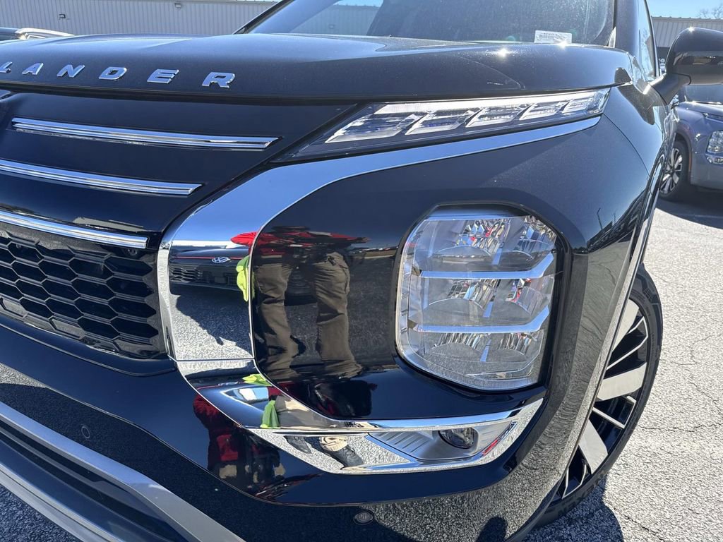 New 2026 Mitsubishi Outlander SE image 8