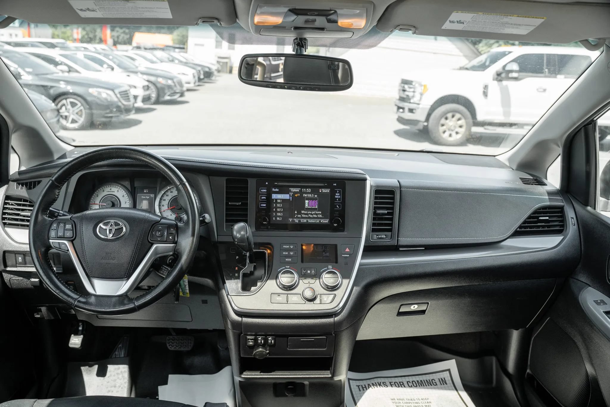 Used 2015 Toyota Sienna SE FWD image 17