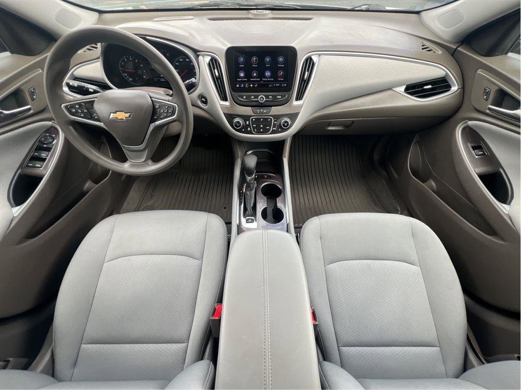 Used 2023 Chevrolet Malibu LT w/ Driver Confidence Package image 2
