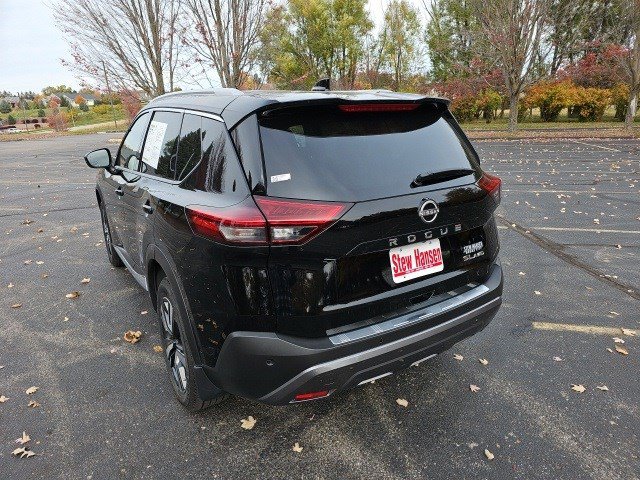 Used 2023 Nissan Rogue SL w/ SL Premium Package image 3