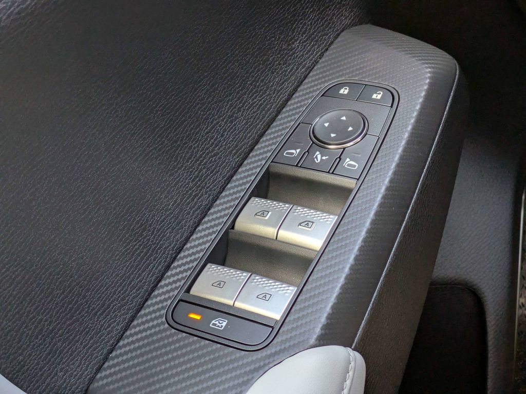 New 2026 Mitsubishi Outlander SE FWD image 25