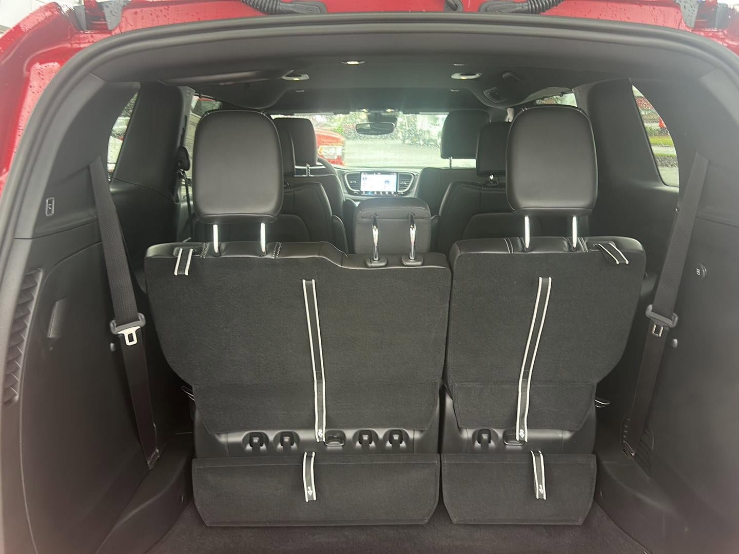 New 2026 Chrysler Pacifica Select image 9