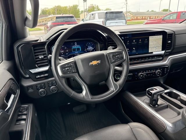 Used 2023 Chevrolet Silverado 1500 LTZ w/ LTZ Premium Package AWD/4WD image 21
