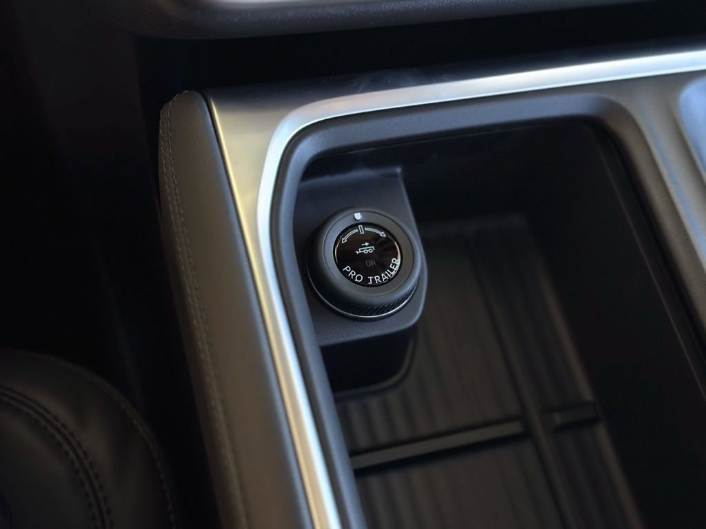 New 2026 Ford Expedition Active image 13