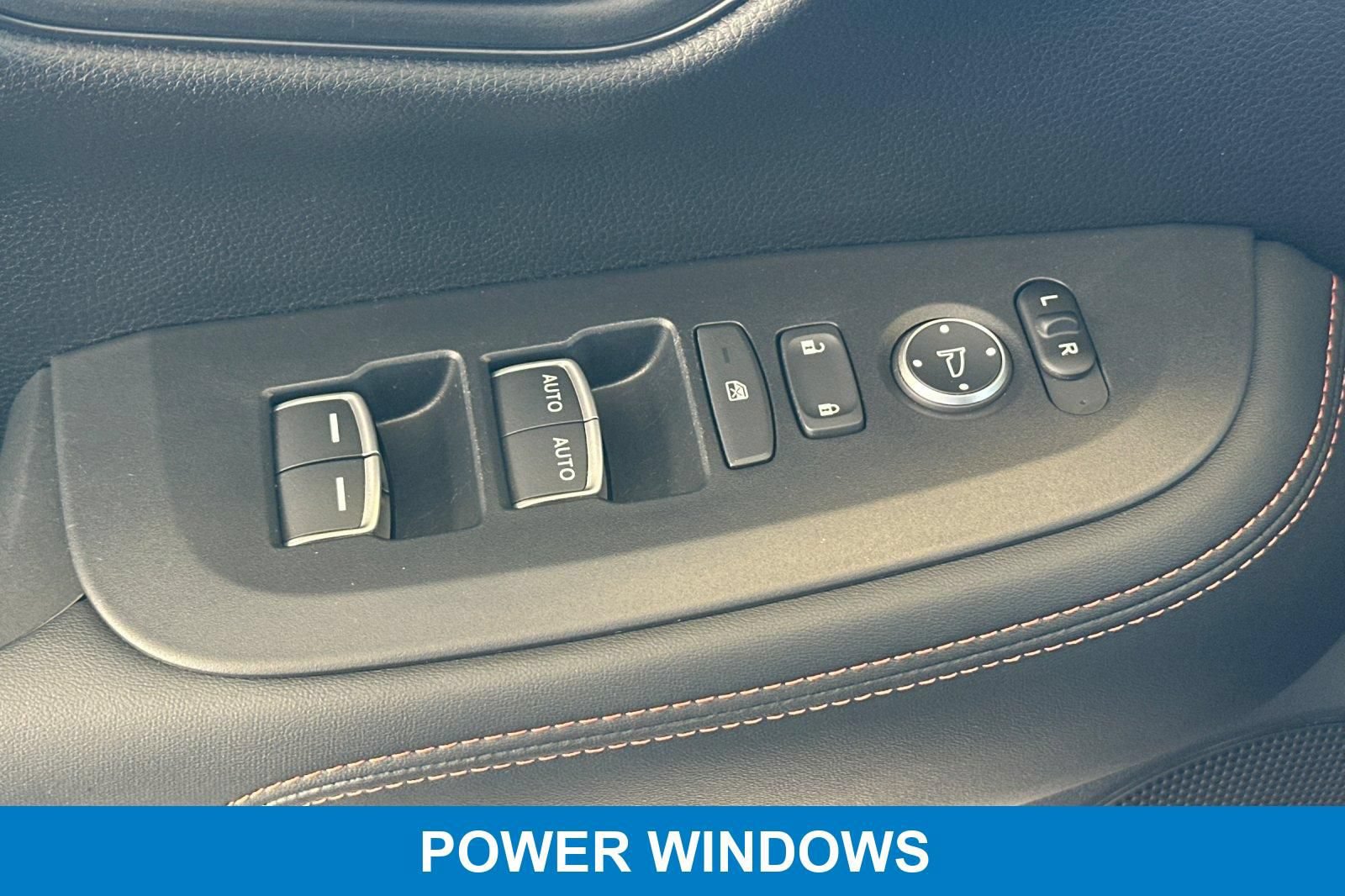 Certified 2025 Honda HR-V Sport image 11