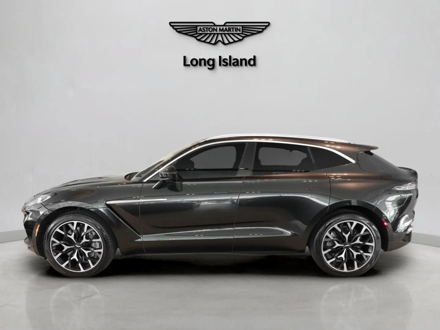 Used 2024 Aston Martin DBX AWD/4WD image 7