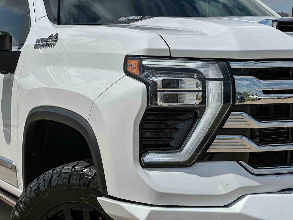 Used 2024 Chevrolet Silverado 3500 High Country w/ Technology Package AWD/4WD image 10