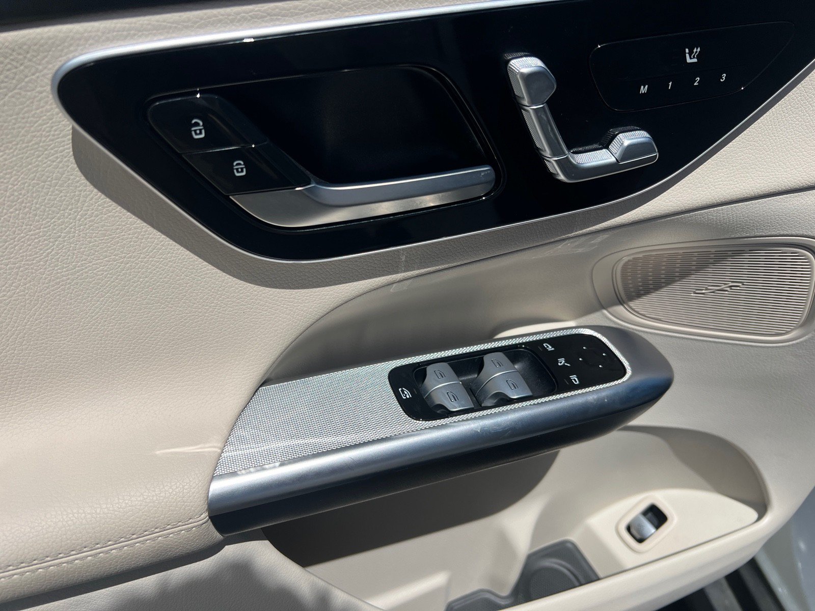 Certified 2023 Mercedes-Benz GLC 300 image 14