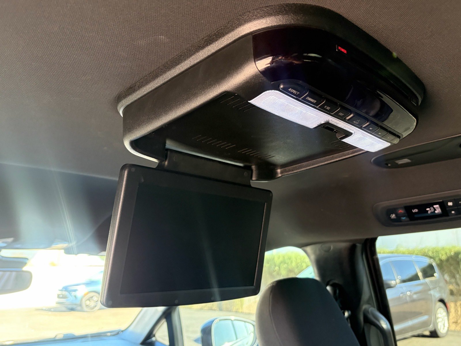 Used 2021 Chrysler Pacifica Touring w/ S Appearance Package FWD image 30