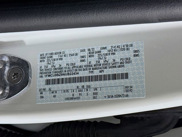 Certified 2022 Ford Escape SE w/ SE Sport Appearance Package image 31