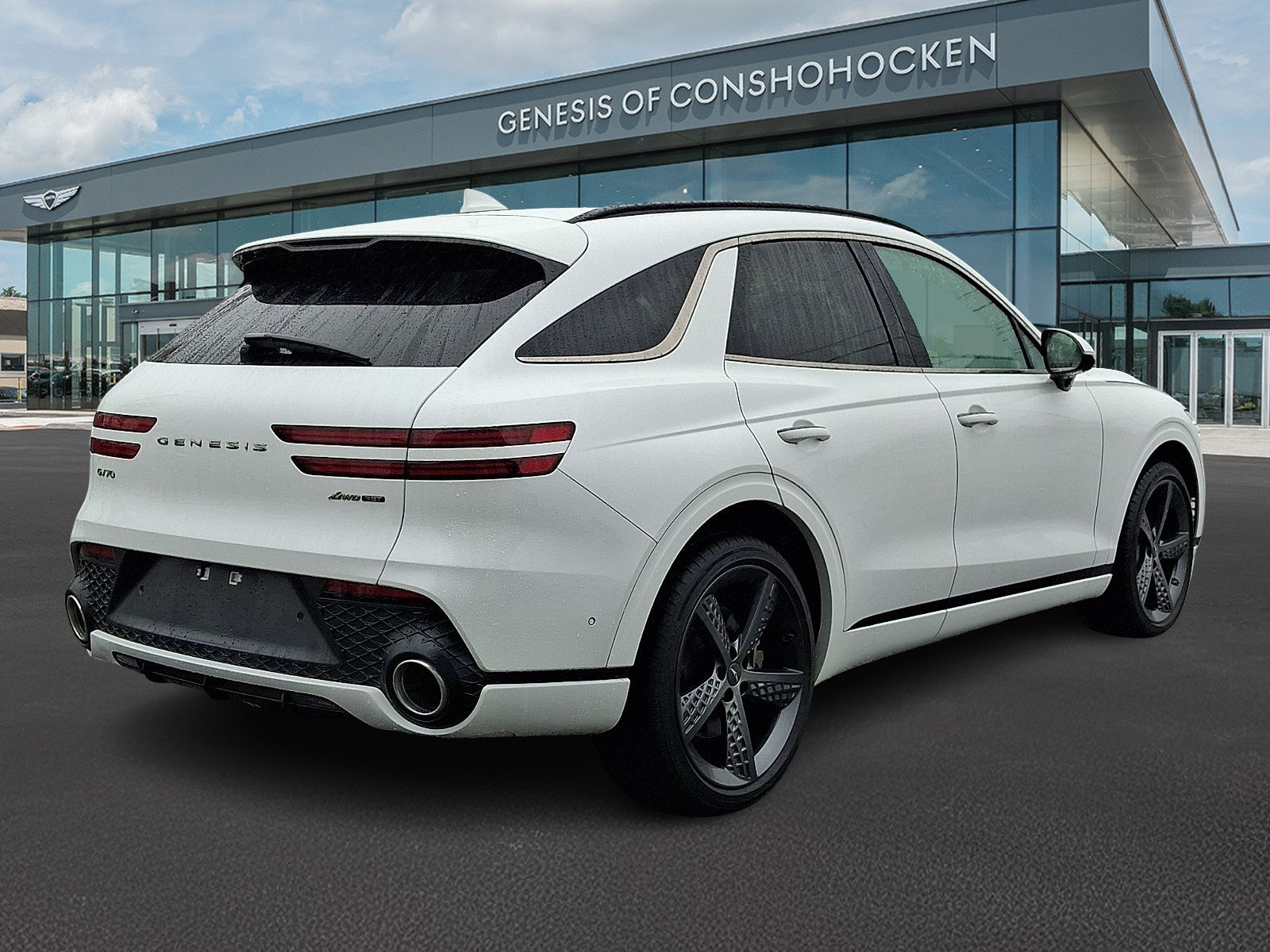 Used 2022 Genesis GV70 3.5T Sport w/ Sport Prestige Package AWD/4WD image 6