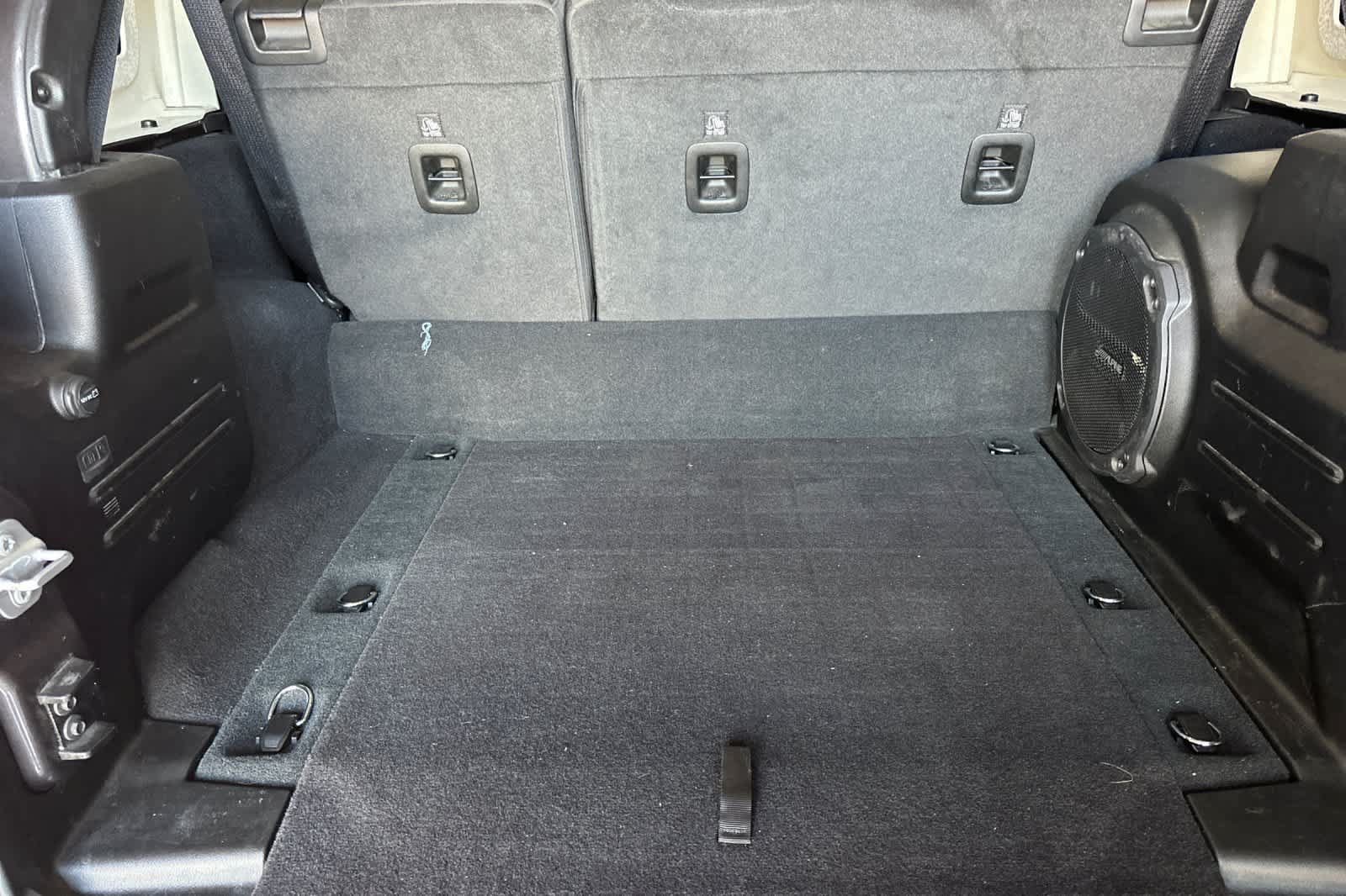 Used 2023 Jeep Wrangler Unlimited Rubicon 4xe AWD/4WD image 17