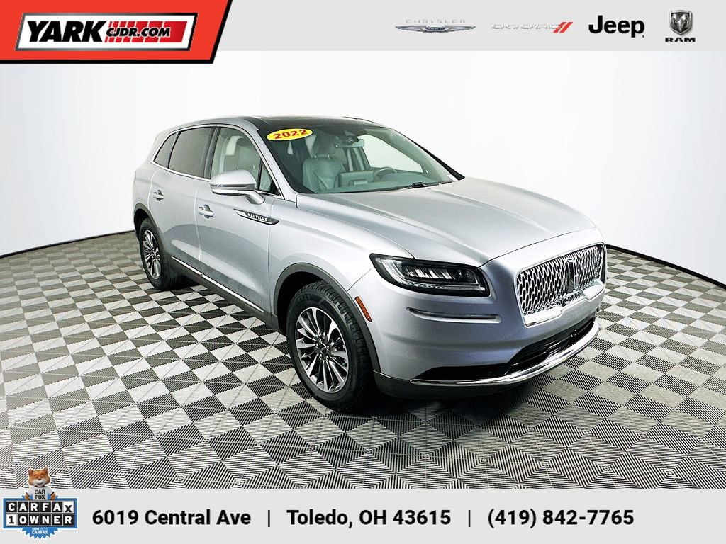 Used 2022 Lincoln Nautilus Reserve image 1