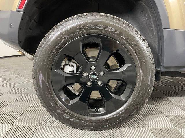 Used 2020 Land Rover Defender 110 HSE image 10