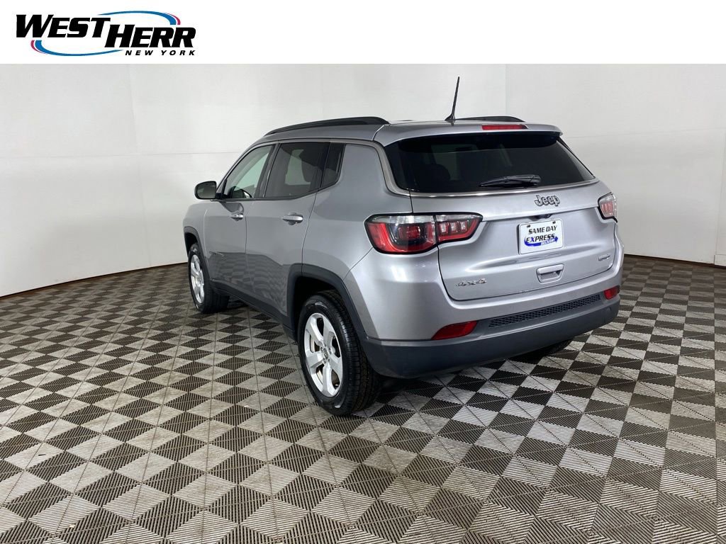 Used 2018 Jeep Compass Latitude AWD/4WD image 5
