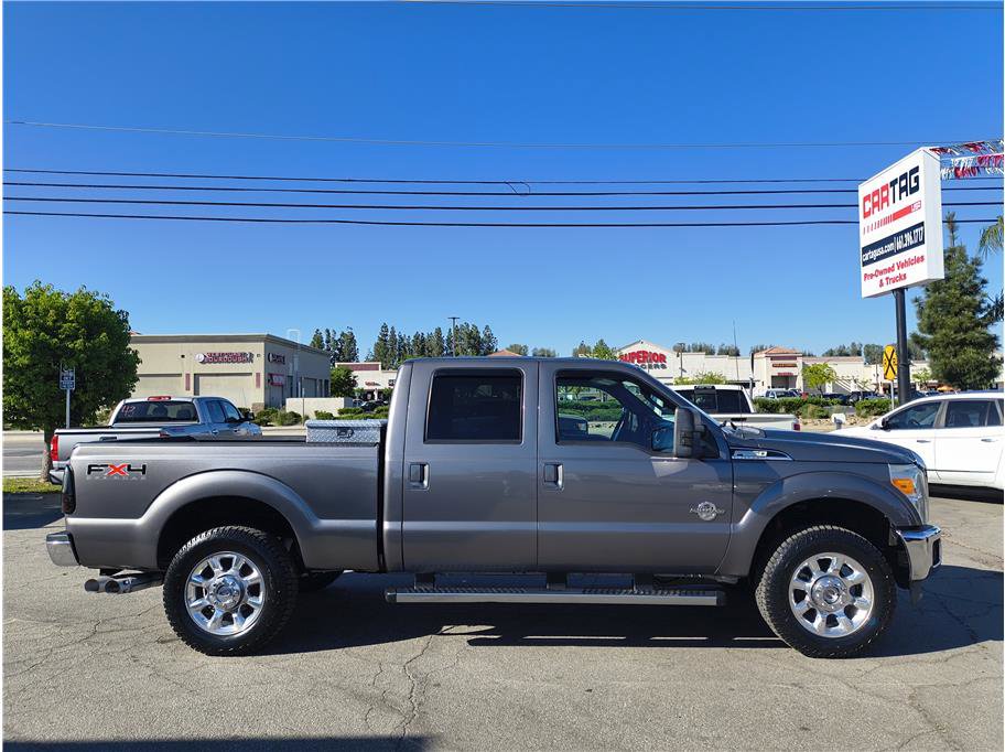Used 2011 Ford F250 Lariat w/ Lariat Interior Pkg image 3
