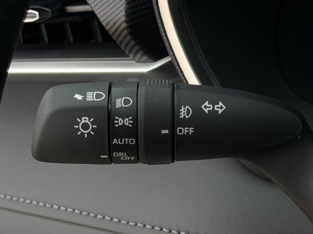 Used 2026 Toyota Highlander XSE AWD/4WD image 20