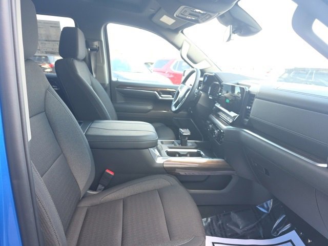New 2026 Chevrolet Silverado 1500 LT w/ Convenience Package II image 10