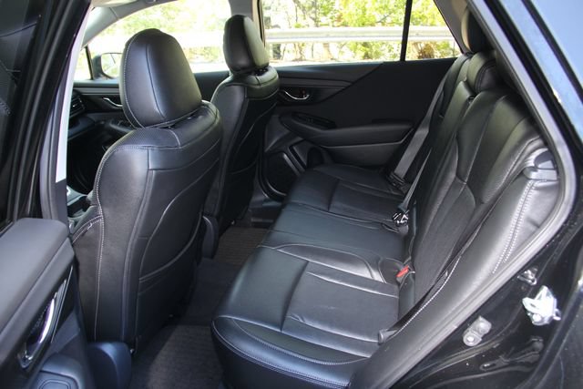 Used 2025 Subaru Outback Premium AWD/4WD image 29