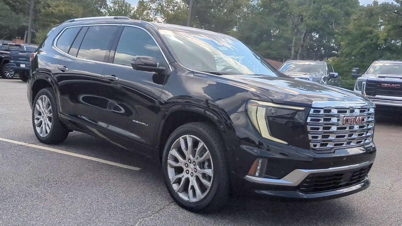 New 2026 GMC Acadia Denali w/ Super Cruise Package image 2
