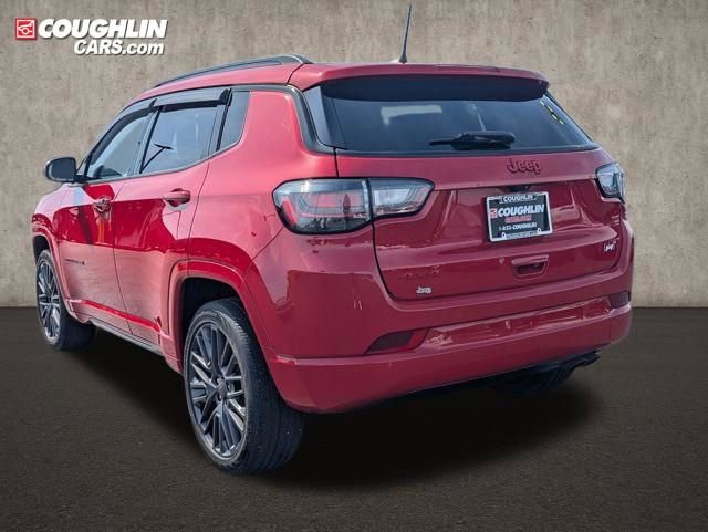 Used 2022 Jeep Compass Limited w/ (RED) Package image 6