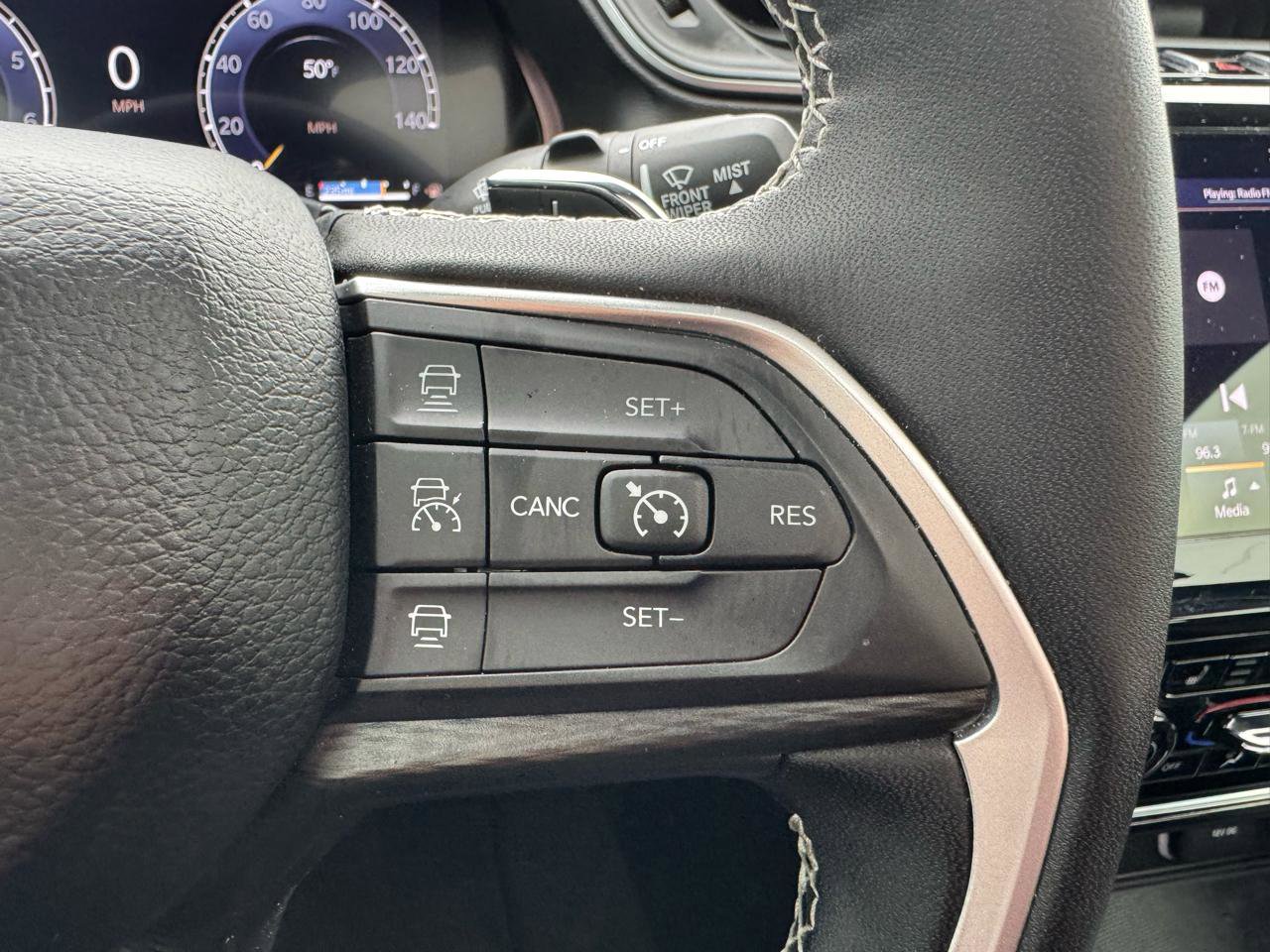 Used 2024 Jeep Grand Cherokee Altitude image 16