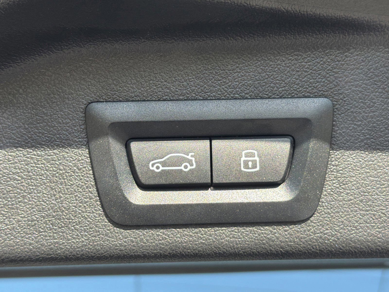 Certified 2025 BMW X5 sDrive40i w/ Premium Package RWD image 12