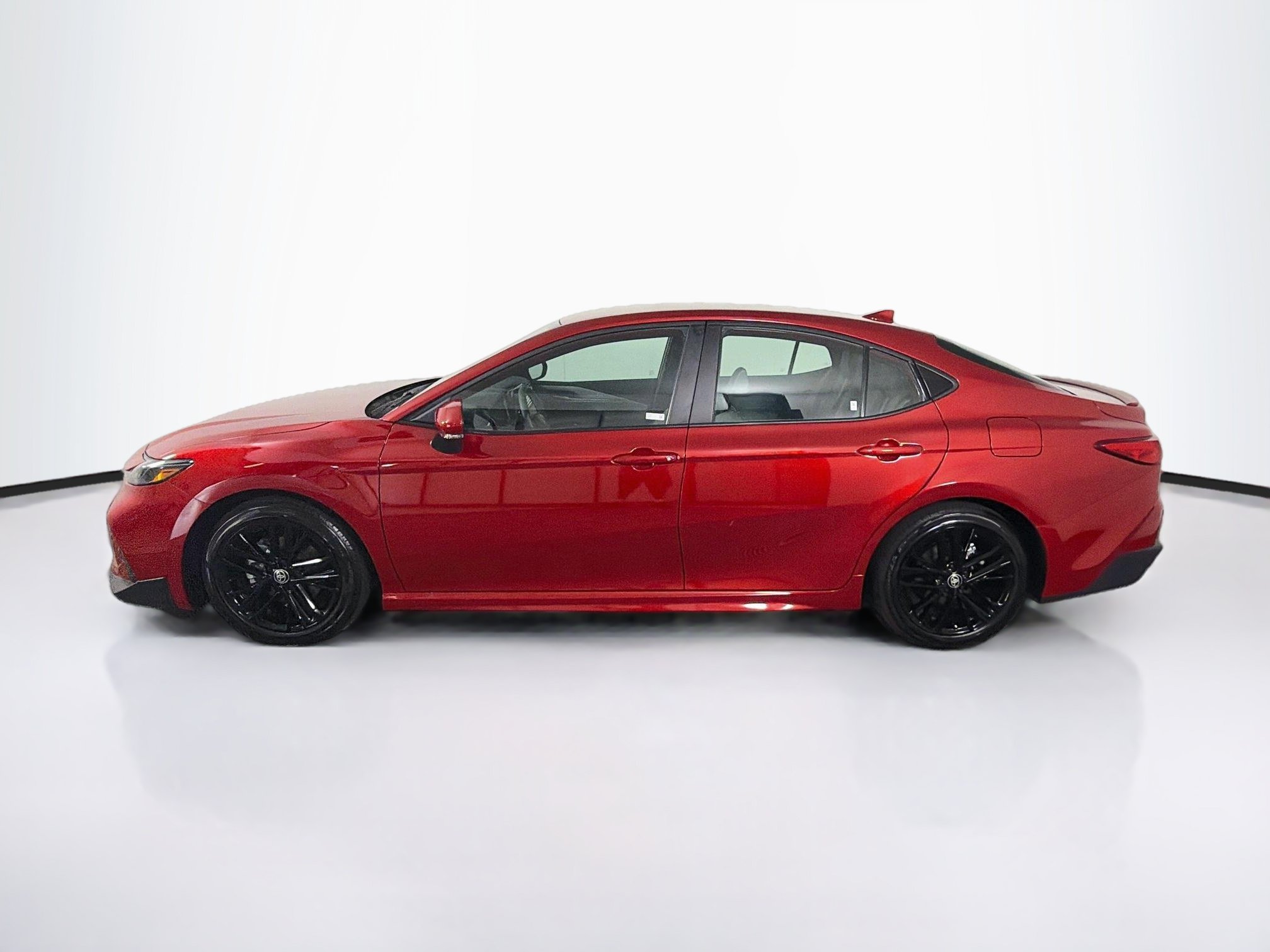 Used 2026 Toyota Camry SE w/ Convenience Package FWD image 4