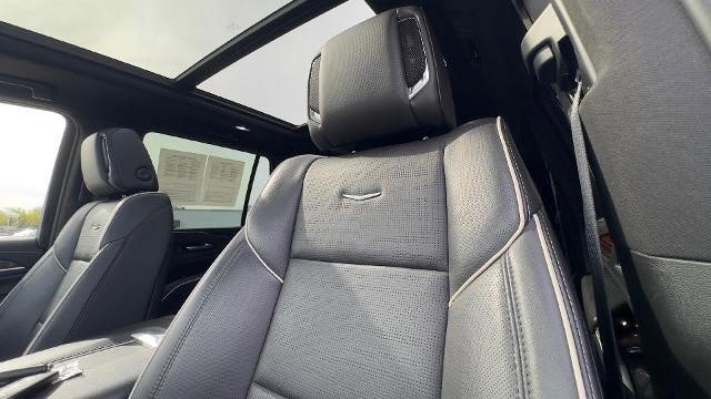 Certified 2023 Cadillac Escalade Premium Luxury w/ LPO, Radiant Package image 16