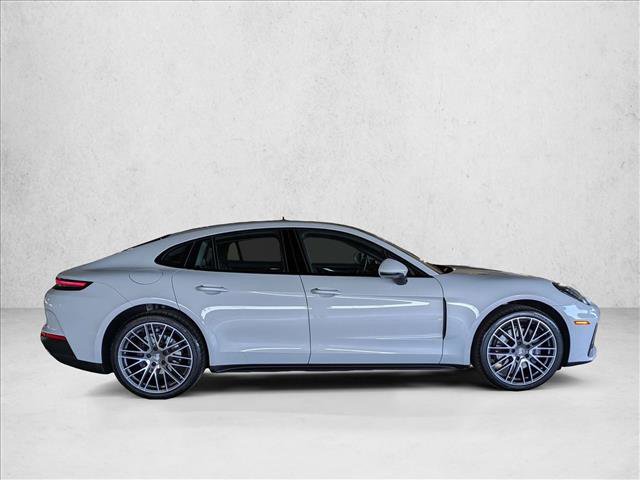 Used 2024 Porsche Panamera image 3