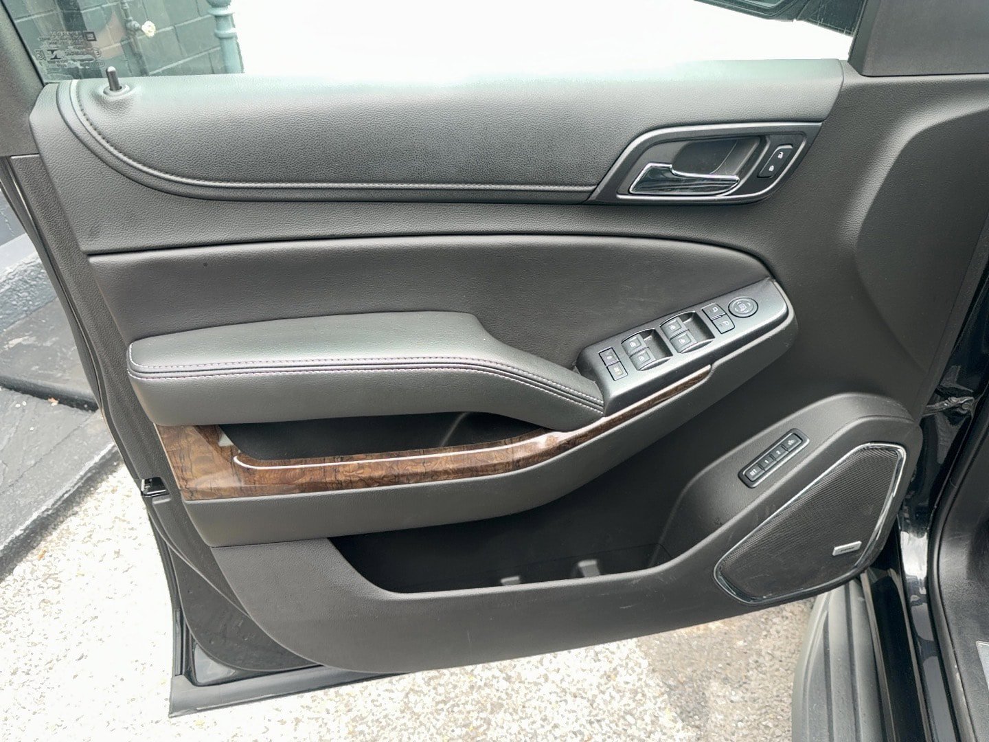 Used 2018 Chevrolet Tahoe LT AWD/4WD image 23