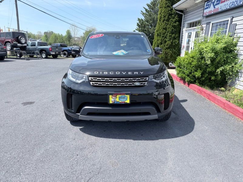 Used 2019 Land Rover Discovery SE AWD/4WD image 7