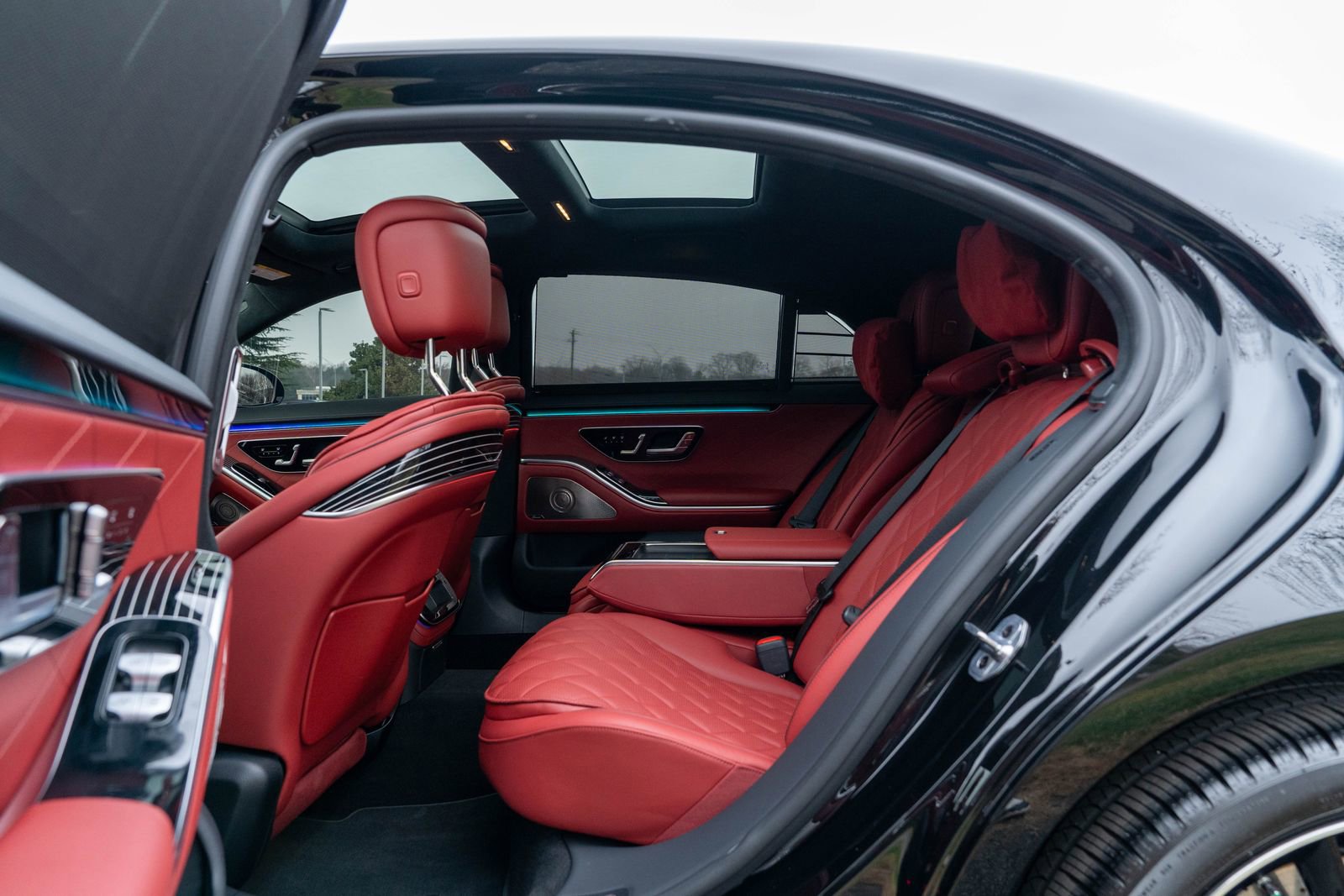 Used 2025 Mercedes-Benz S 580 4MATIC Sedan image 27