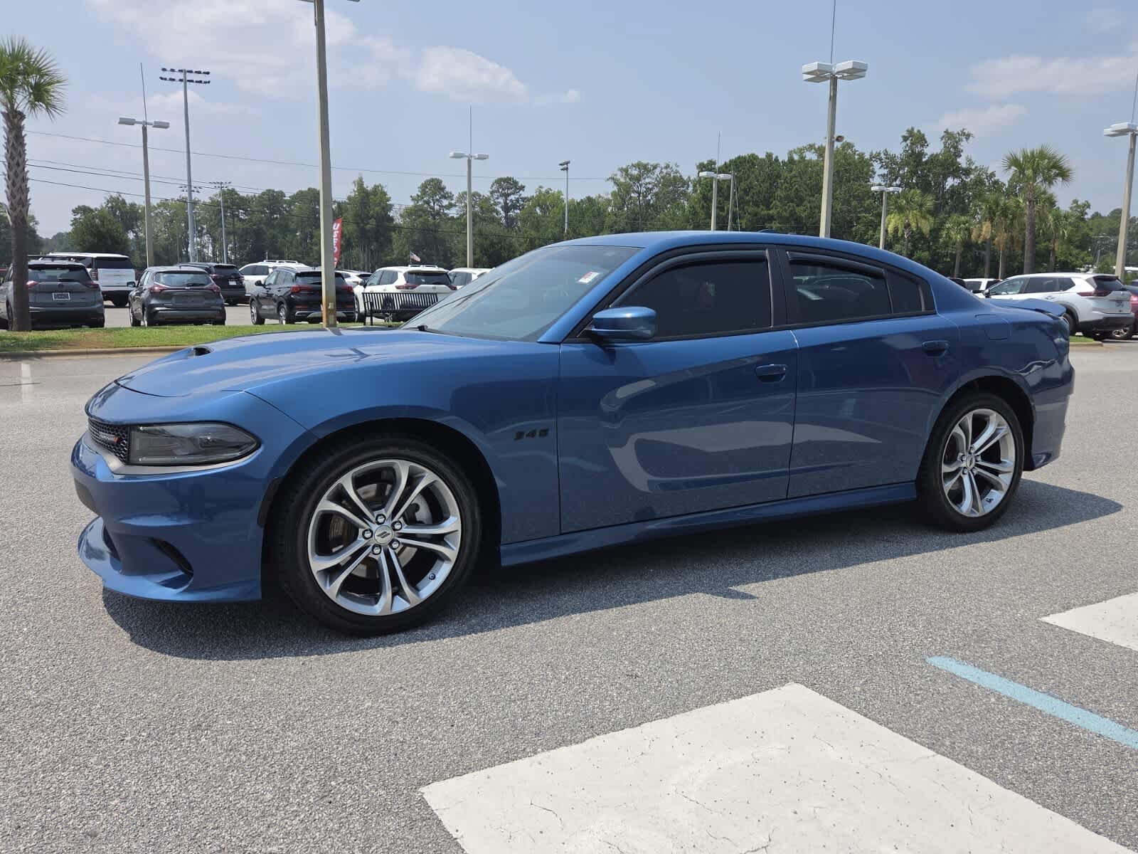 Used 2022 Dodge Charger R/T RWD image 2