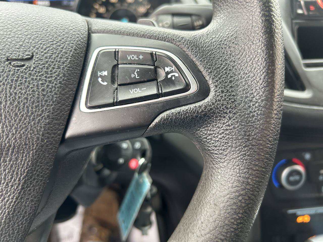 Used 2017 Ford Escape SE FWD image 19