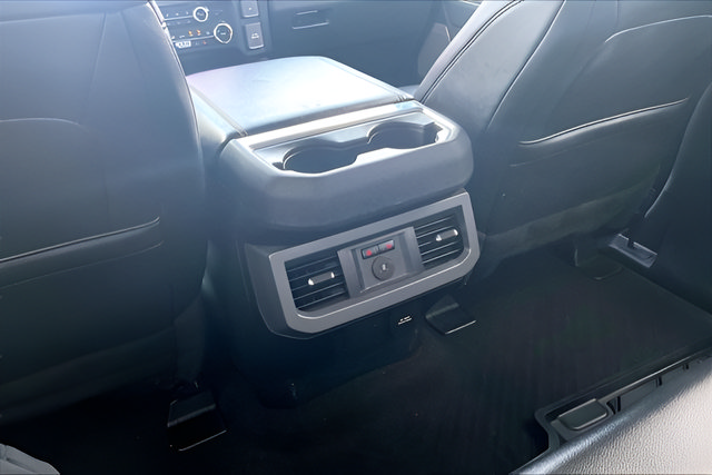 Used 2024 Ford F250 Lariat w/ Chrome Package AWD/4WD image 29