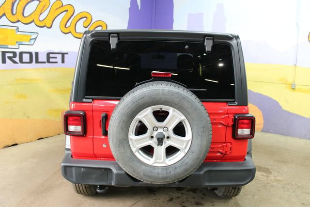 Used 2018 Jeep Wrangler Unlimited Sport w/ Cold Weather Group AWD/4WD image 7