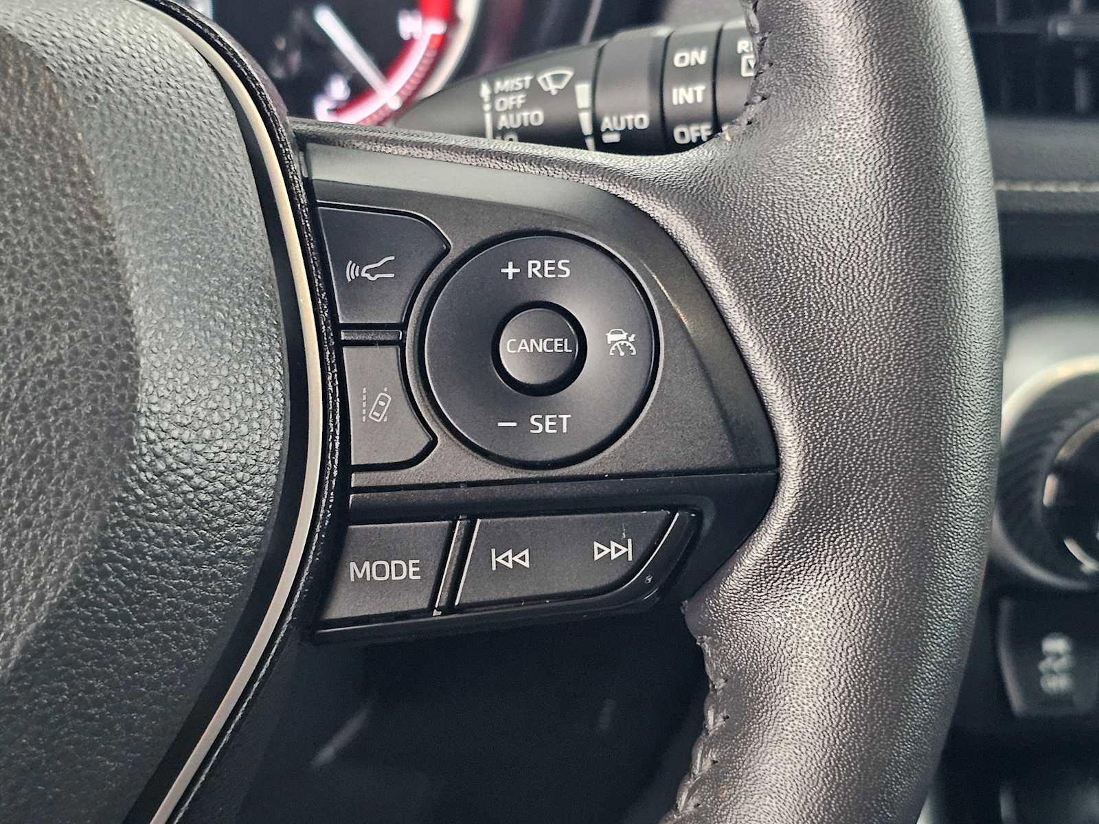 Used 2024 Toyota RAV4 XLE w/ Convenience Package image 25