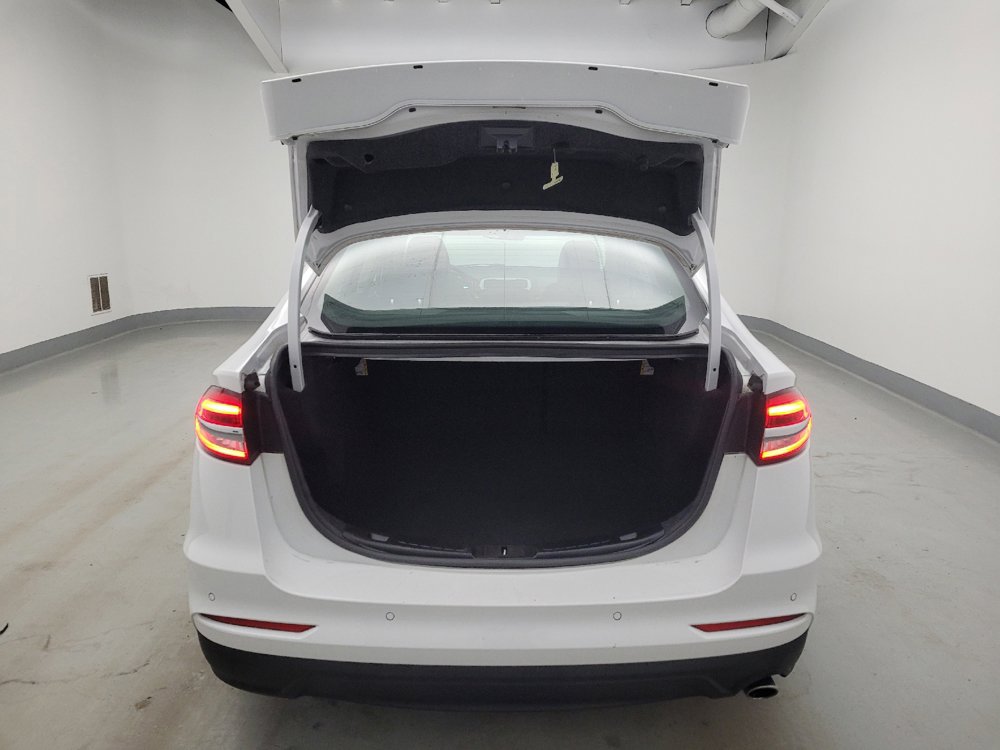 Used 2020 Ford Fusion SEL FWD image 29