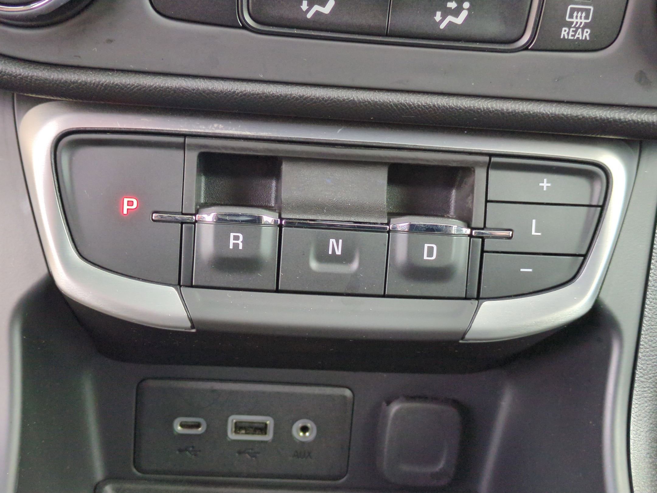 Certified 2023 GMC Terrain SLE image 16