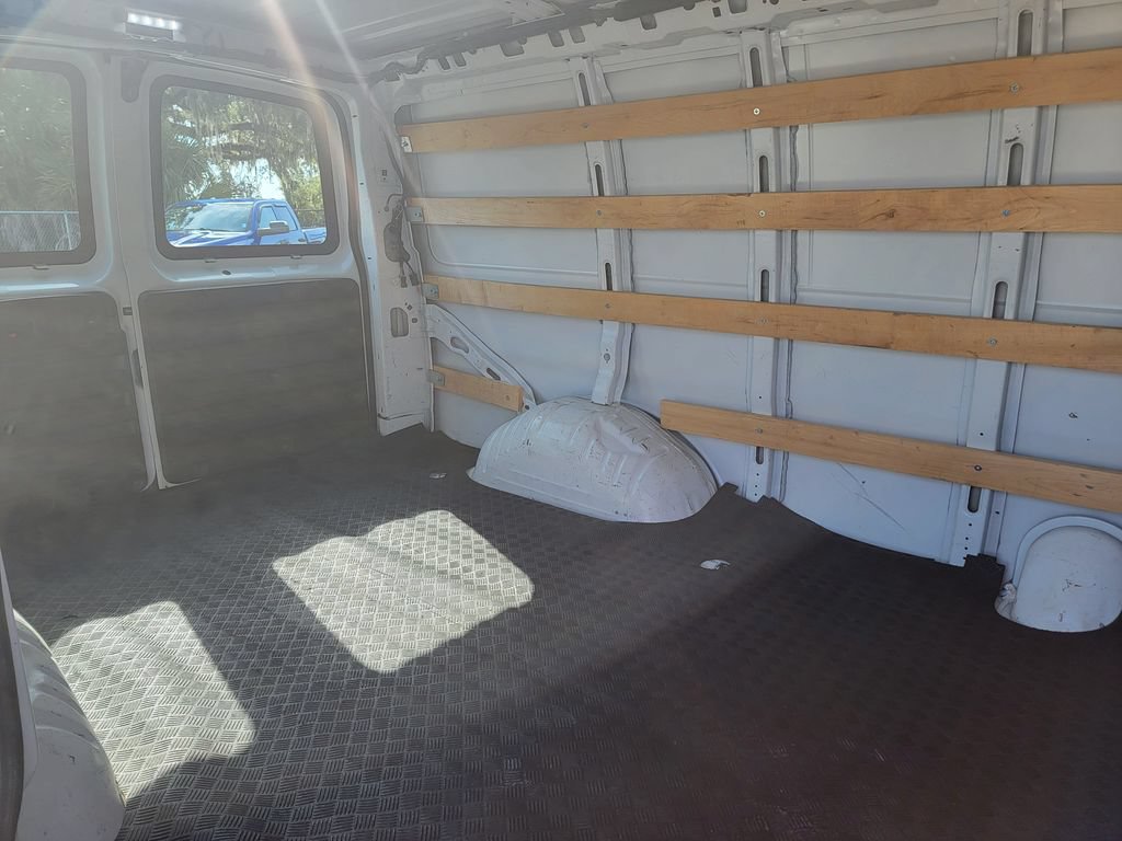 Used 2021 GMC Savana 2500 w/ Driver Convenience Package RWD image 8