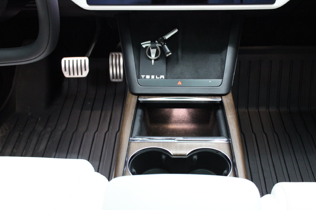Used 2023 Tesla Model X AWD/4WD image 15