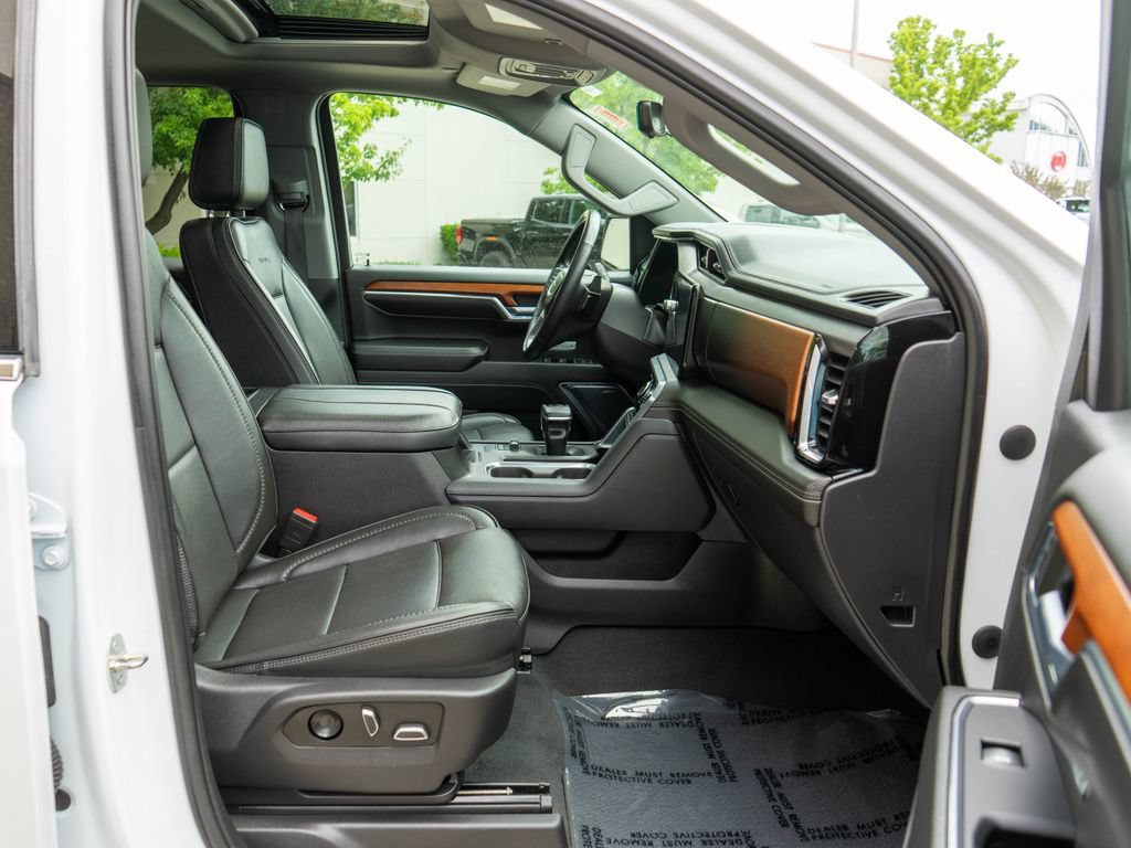Used 2023 GMC Sierra 1500 Denali w/ Denali Reserve Package AWD/4WD image 10
