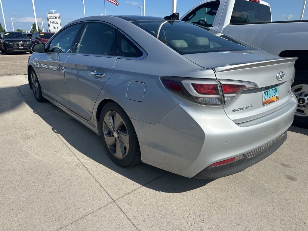 Used 2017 Hyundai Sonata Limited w/ Ultimate Package 02 FWD image 5