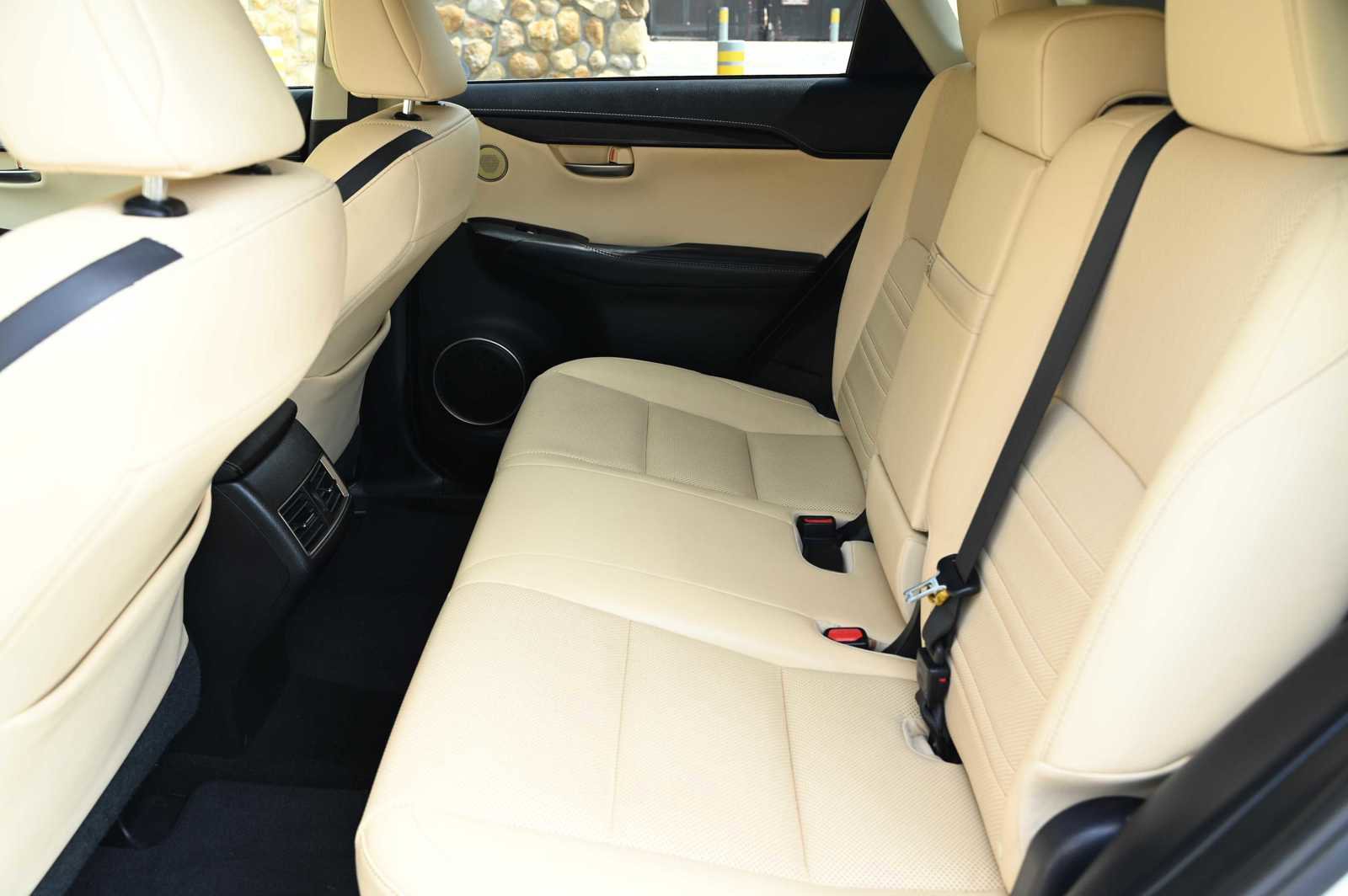 Used 2017 Lexus NX 200t AWD w/ Premium Package image 15